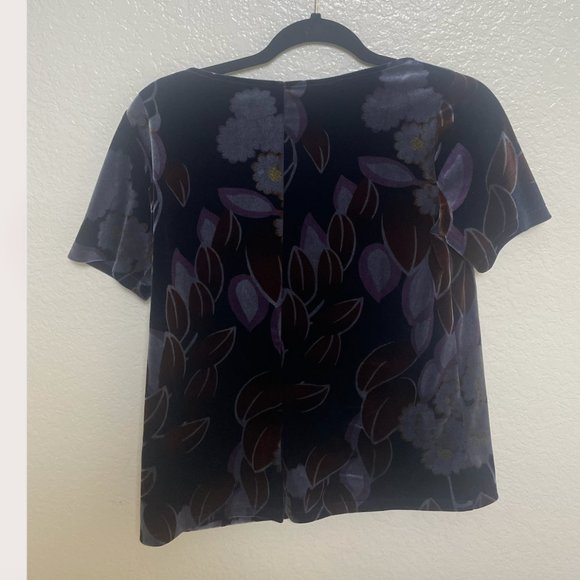 ⭐️ Velvet Floral Crew Neck Boho Peasant Business Casual Artsy Modern Blouse Top - Picture 3 of 9